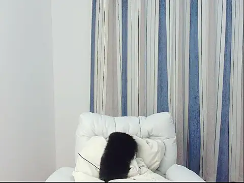 Snapshot of HCOCO chatting on 01-12-26, 01:40 HCOCO online show from 01-12-26, 01:40