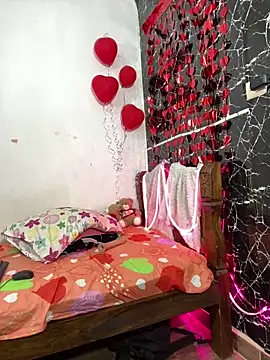 TheSexyLaura online show from 02-12-26, 09:14