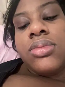 amorasecy online show from 12-23-25, 09:19