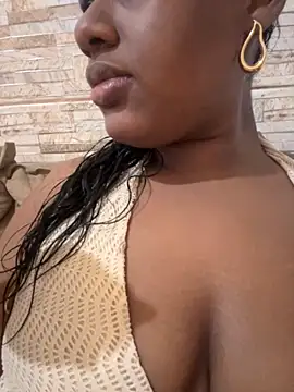 amorasecy online show from 04-18-26, 01:46