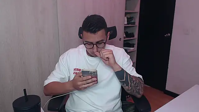 DanteVesper online show from 04-22-26, 03:35