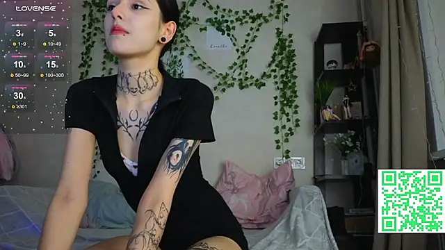 LeonaHinnes online show from 02-06-26, 02:24