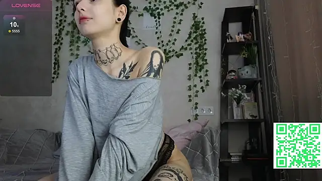 LeonaHinnes online show from 02-23-26, 11:22