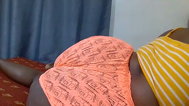 Snapshot of Ass_Atlas chatting on 06-25-26, 02:31 Ass Atlas online show from 06-25-26, 02:31