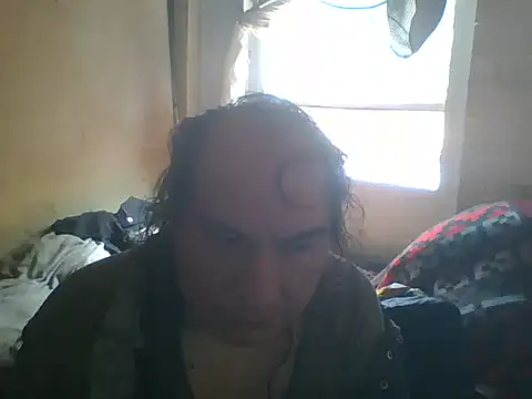 karelyruiz15 online show from 01-10-26, 06:47