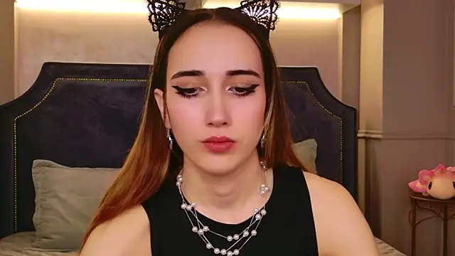 Gretta Lane online show from 03-18-26, 05:32