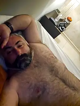 MacGuyver20 online show from 12-21-25, 07:21