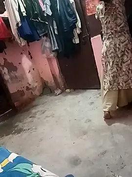 Snapshot of Desipari_777 chatting on 02-13-26, 05:13 Desipari 777 online show from 02-13-26, 05:13