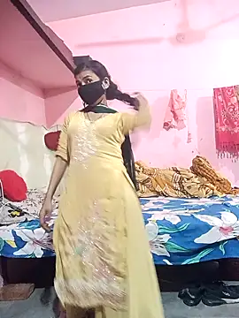 Snapshot of Desipari_777 chatting on 02-19-26, 04:37 Desipari 777 online show from 02-19-26, 04:37