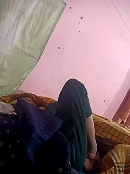 Snapshot of Desipari_777 chatting on 02-21-26, 04:20 Desipari 777 online show from 02-21-26, 04:20