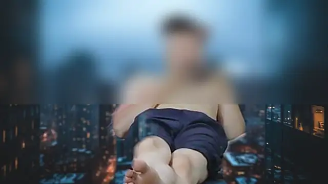 Snapshot of -_kur_- chatting on 06-10-26, 08:37 - kur - online show from 06-10-26, 08:37