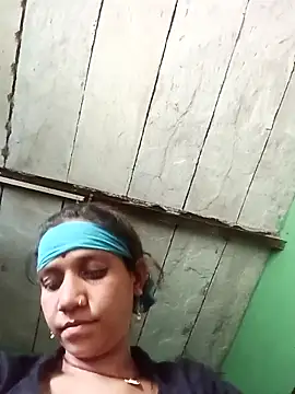 Karishma singh online show from 04-19-26, 12:17