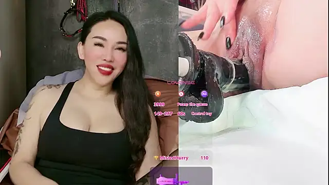 Snapshot of ladyfengyeS010 chatting on 05-08-26, 06:17 ladyfengyeS010 online show from 05-08-26, 06:17