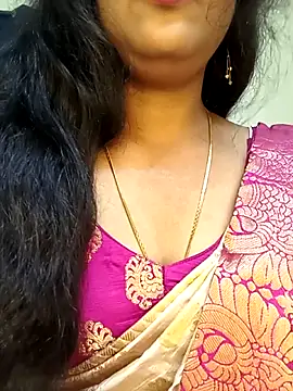 Snapshot of Deshi_bhabhi143 chatting on 02-15-26, 07:09 Deshi bhabhi143 online show from 02-15-26, 07:09