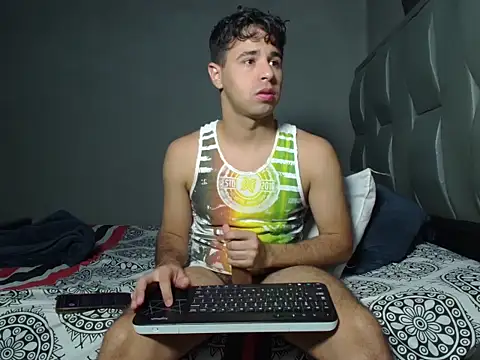 MAXIMILAINO-XXX online show from 03-08-26, 12:16