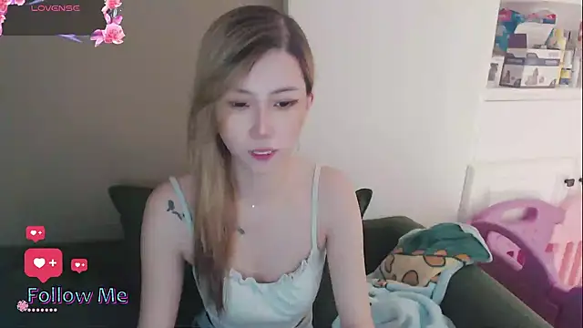 Snapshot of whitecat13 chatting on 05-13-26, 10:11 whitecat13 online show from 05-13-26, 10:11