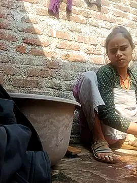 Snapshot of Fency_Love143 chatting on 01-11-26, 06:31 Fency Love143 online show from 01-11-26, 06:31