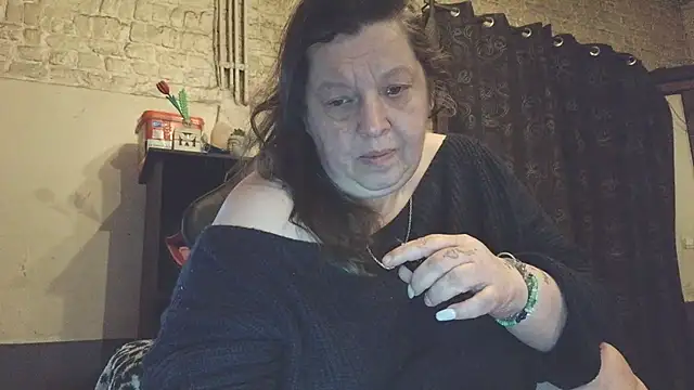 Snapshot of tigresse3 chatting on 05-15-26, 10:41 tigresse3 online show from 05-15-26, 10:41