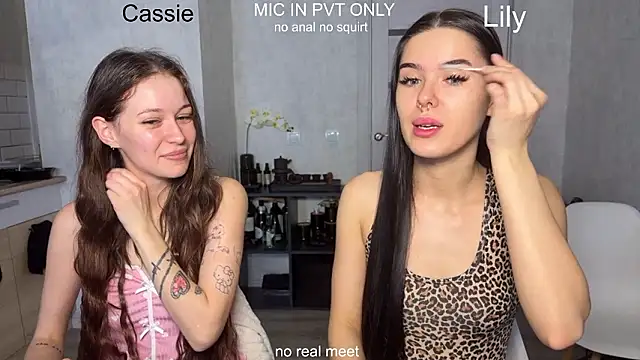 girls secrets online show from 02-26-26, 10:15