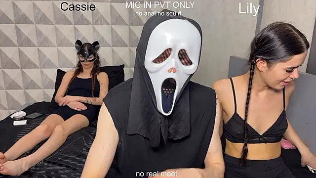 girls secrets online show from 02-18-26, 11:06