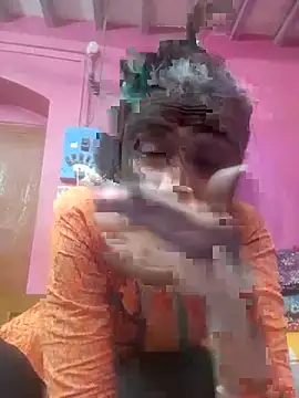 Hooghlypinkivabi online show from 02-13-26, 01:22