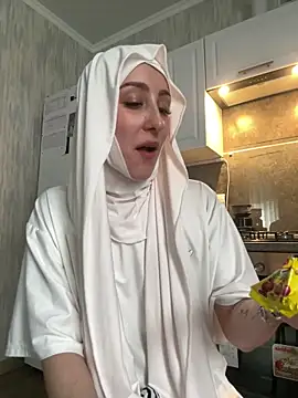 LuxBrunette  online show from 05-16-26, 11:20