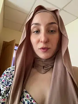 LuxBrunette  online show from 06-20-26, 04:28