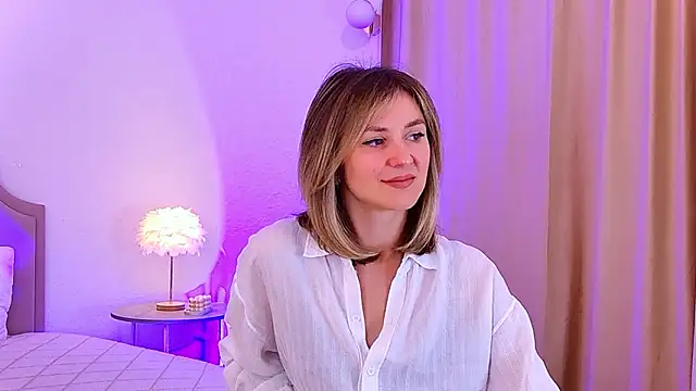 EmeraldGlow online show from 02-08-26, 02:59