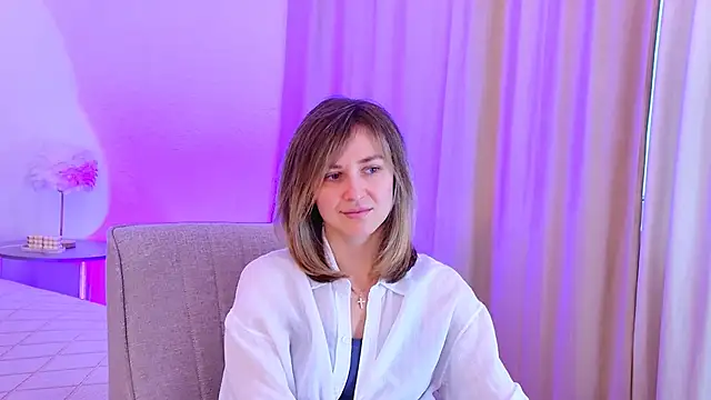 EmeraldGlow online show from 03-27-26, 02:40