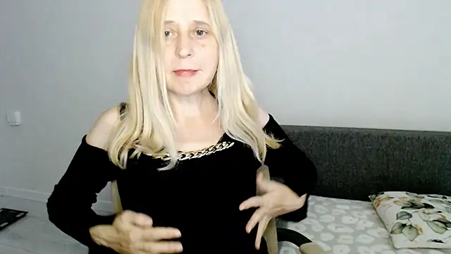 MiLenaMilf online show from 03-18-25, 07:55