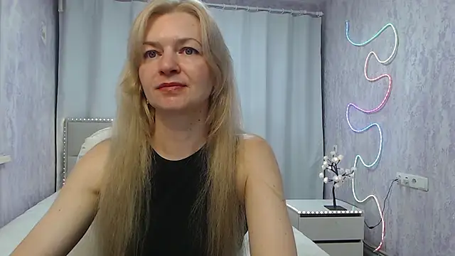 Snapshot of MelissaTyler chatting on 07-04-26, 05:14 MelissaTyler online show from 07-04-26, 05:14