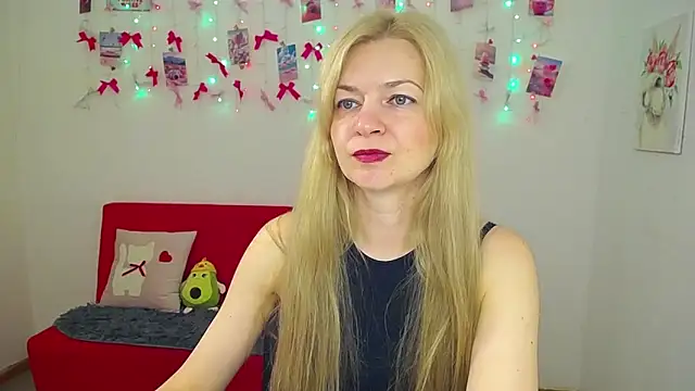 Snapshot of MelissaTyler chatting on 05-09-26, 05:22 MelissaTyler online show from 05-09-26, 05:22