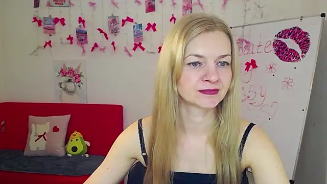 Snapshot of MelissaTyler chatting on 05-06-26, 11:14 MelissaTyler online show from 05-06-26, 11:14