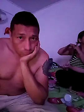 pareja latina1483 online show from 01-10-26, 11:00