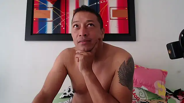 pareja latina1483 online show from 02-14-26, 12:05