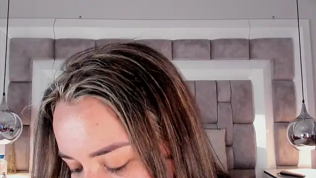 ElenaWatsonn online show from 02-05-26, 07:53