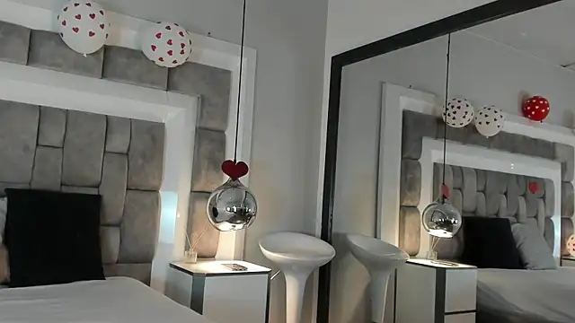 ElenaWatsonn online show from 02-13-26, 07:58