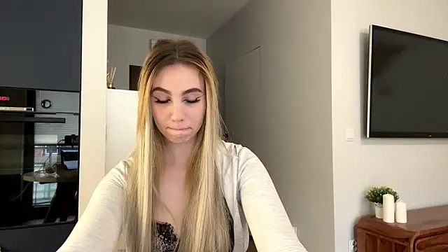 TeenLily online show from 03-15-26, 03:19