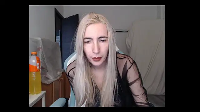 BarbieBlondieGirl online show from 03-06-26, 04:57