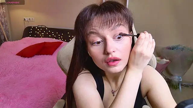 Snapshot of Mirellune chatting on 01-06-26, 07:12 Mirellune online show from 01-06-26, 07:12