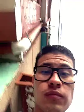 Latin Paisa Boy online show from 02-04-26, 12:33