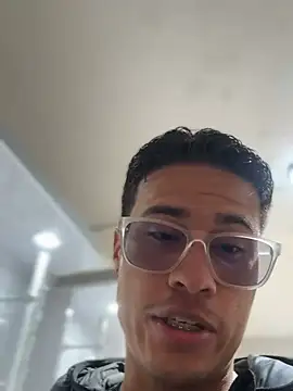 Latin Paisa Boy online show from 03-25-26, 09:03