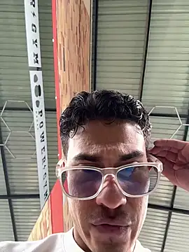 Latin Paisa Boy online show from 05-31-26, 06:09