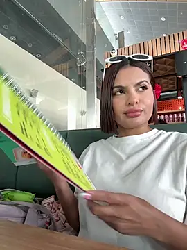 Snapshot of Irina_Velvett chatting on 02-14-26, 05:57 Irina Velvett online show from 02-14-26, 05:57