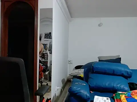 Snapshot of gonzzohunterr chatting on 02-04-26, 02:50 gonzzohunterr online show from 02-04-26, 02:50