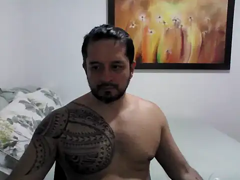 Snapshot of gonzzohunterr chatting on 12-23-25, 05:29 gonzzohunterr online show from 12-23-25, 05:29