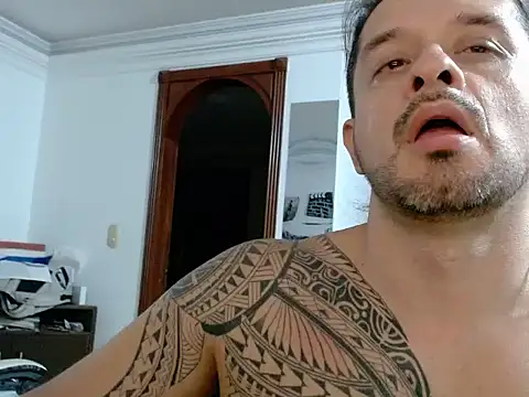 Snapshot of gonzzohunterr chatting on 03-14-26, 07:36 gonzzohunterr online show from 03-14-26, 07:36