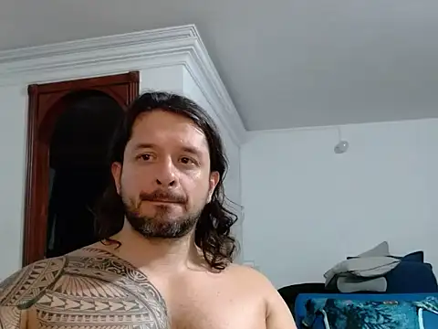 Snapshot of gonzzohunterr chatting on 05-06-26, 04:05 gonzzohunterr online show from 05-06-26, 04:05