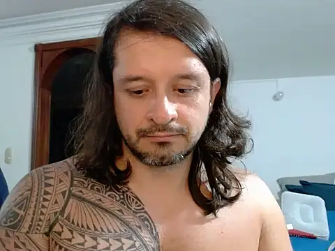 Snapshot of gonzzohunterr chatting on 02-19-26, 05:48 gonzzohunterr online show from 02-19-26, 05:48