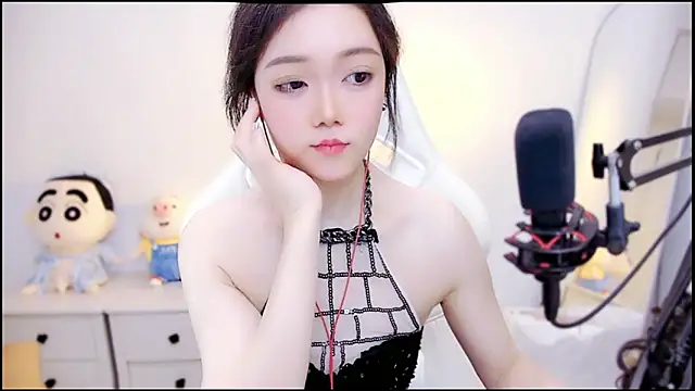 Snapshot of Cindy-dd chatting on 05-08-26, 02:21 Cindy-dd online show from 05-08-26, 02:21